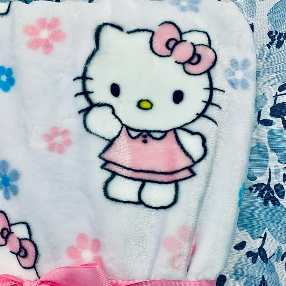 Hello Kitty Blanket